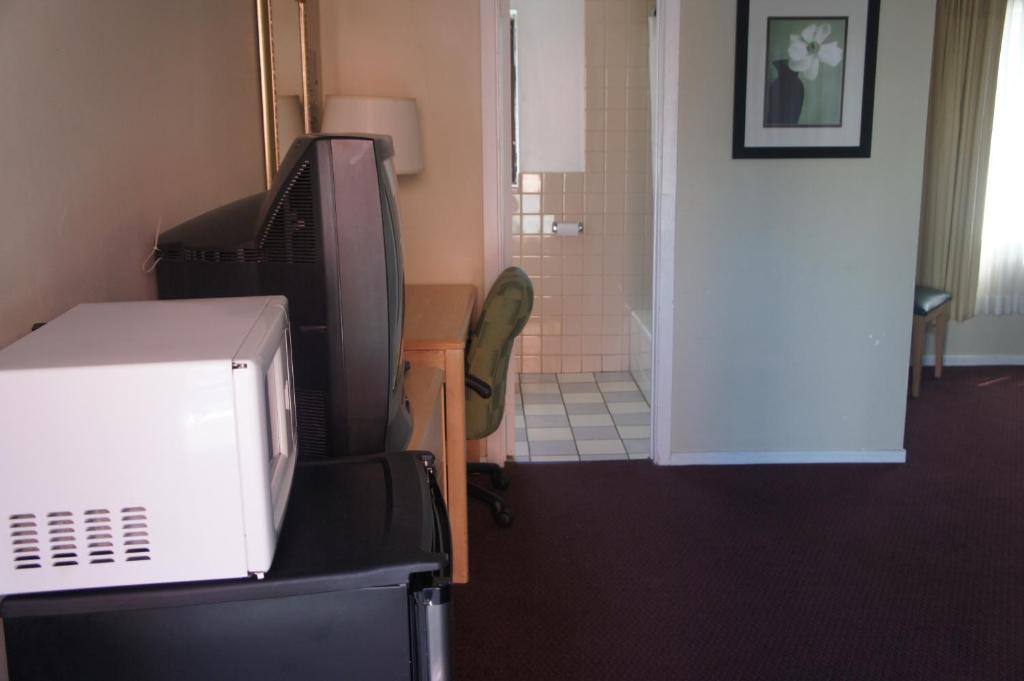 Budget Inn El Cerrito Room photo
